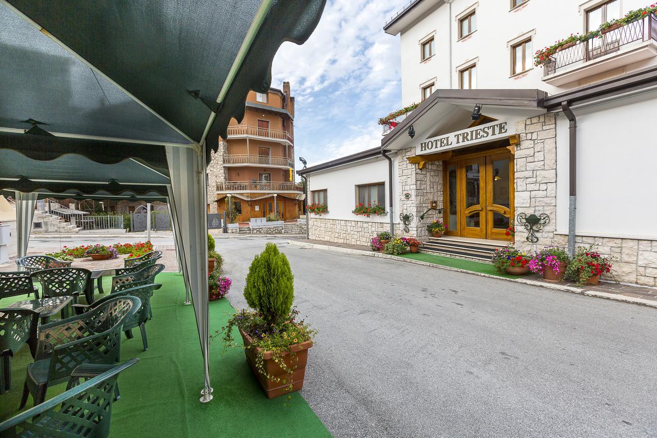 Hotel Trieste Roccaraso Buitenkant foto