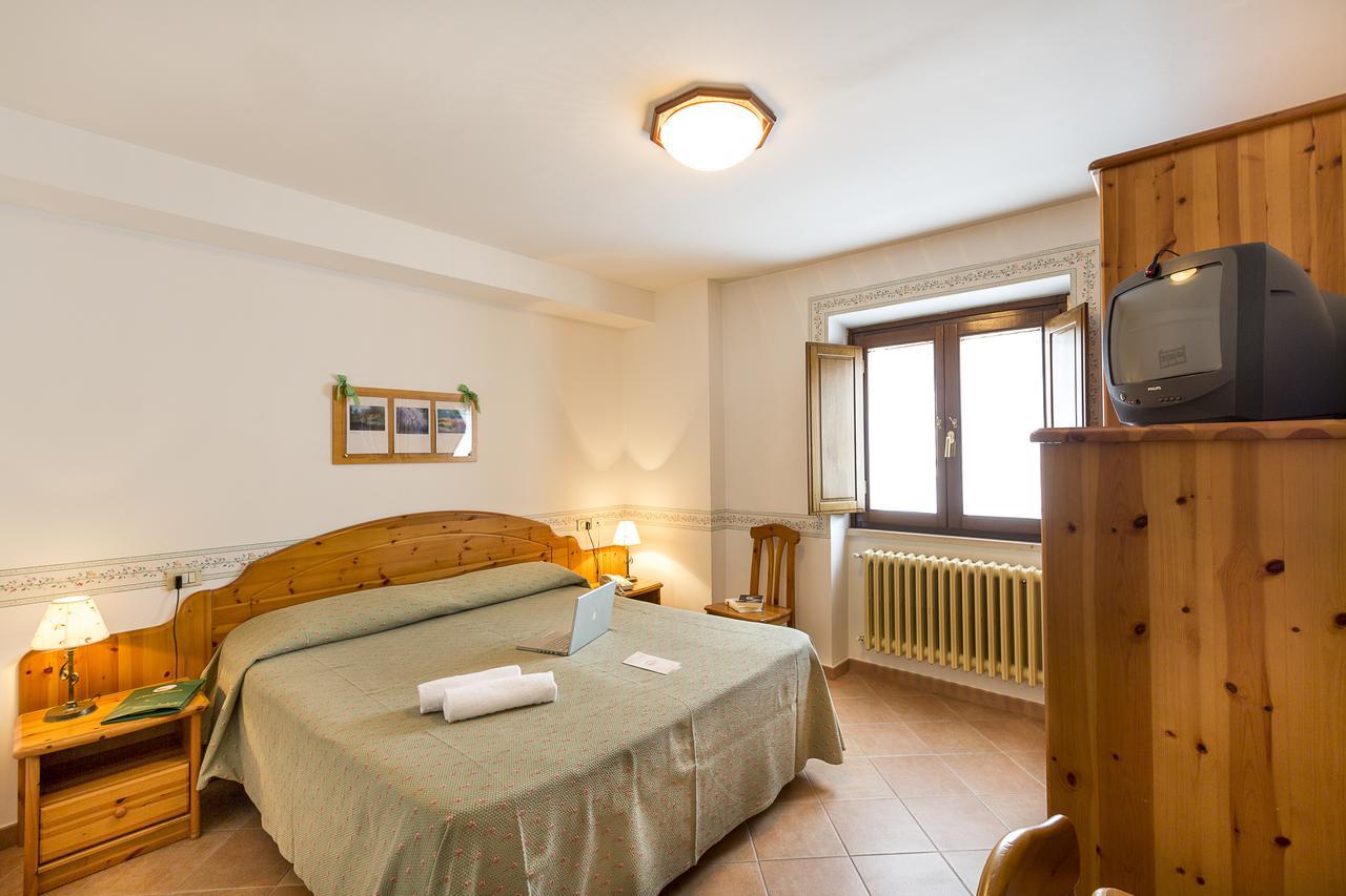 Hotel Trieste Roccaraso Buitenkant foto