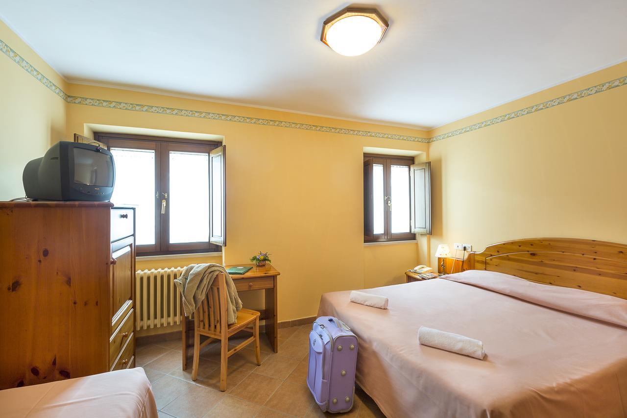 Hotel Trieste Roccaraso Buitenkant foto